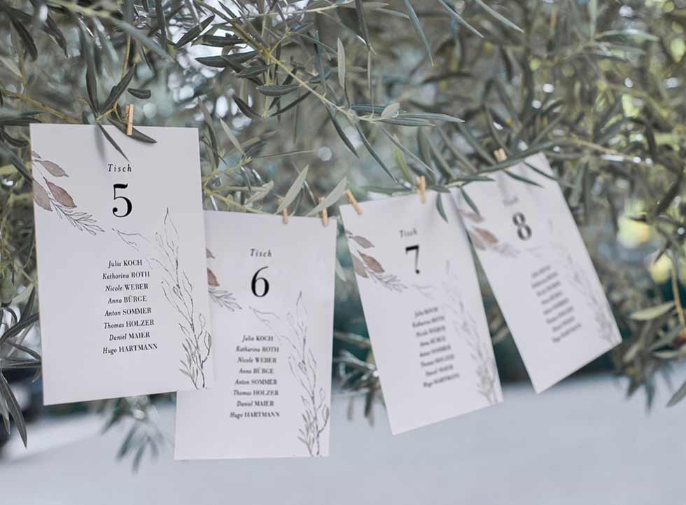 Sitzplan Eukalyptus Hochzeit selber machen Sitzplan Eukalyptus Hochzeit selber machen