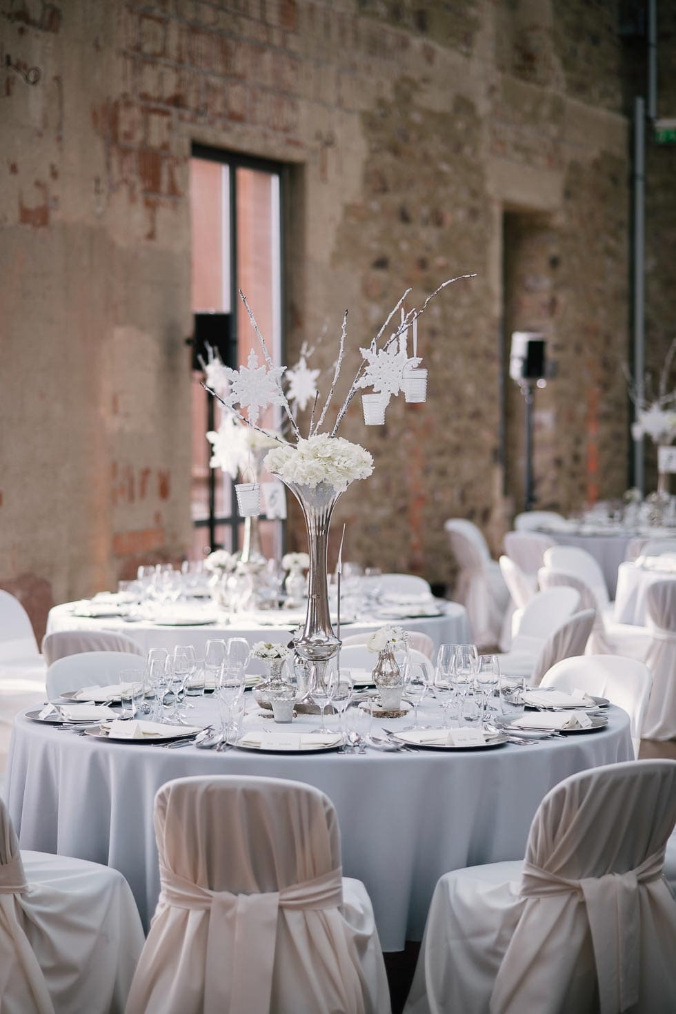Winterhochzeit im Landhaus Platte Winterhochzeit Tischdekoration