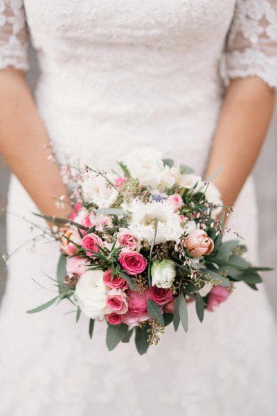 Winterhochzeit im Landhaus Platte Winterhochzeit Brautstrauß