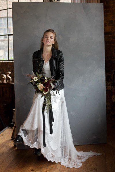 Braut mit Lederjacke