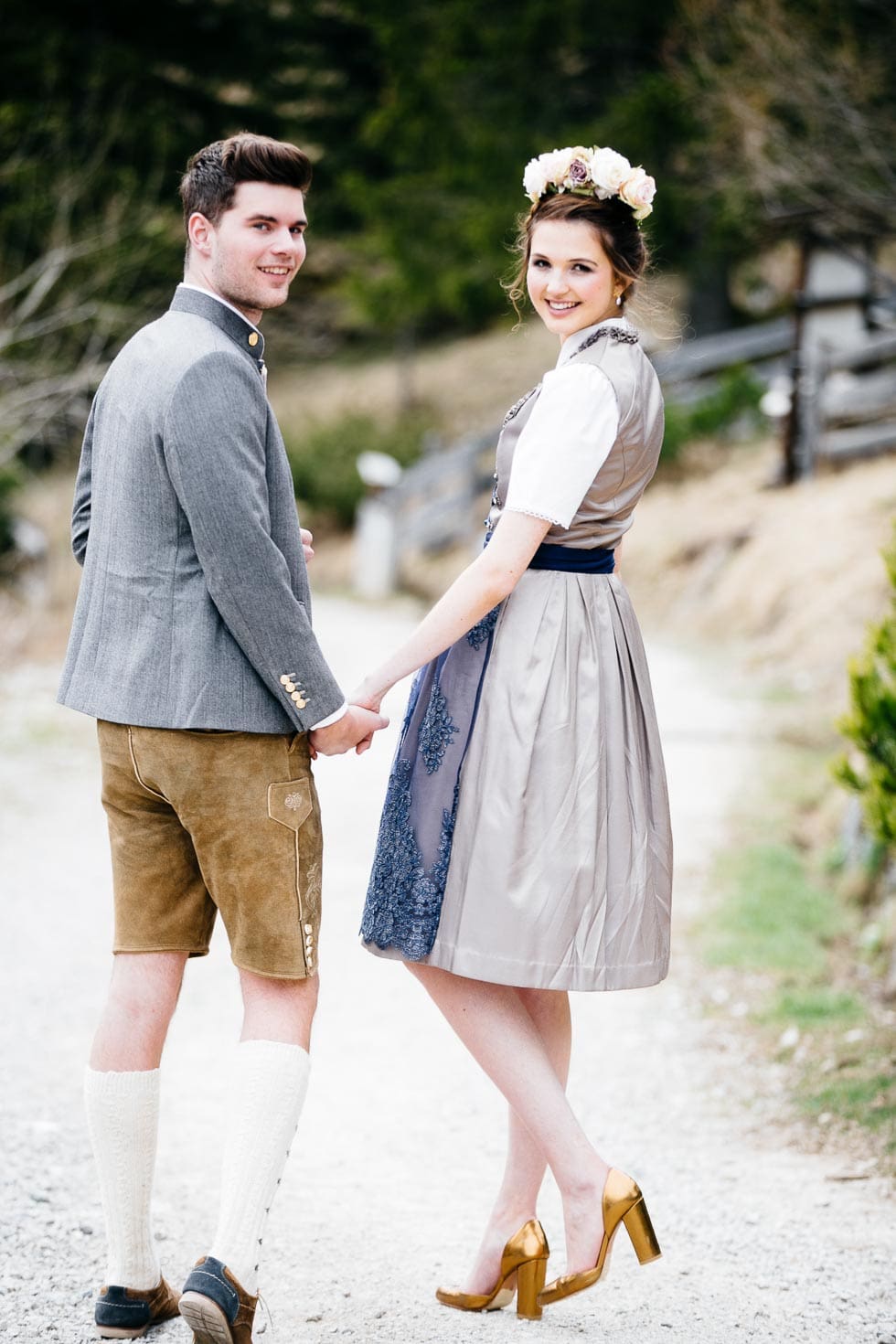 Trachtenhochzeit Brautpaar Trachtenhochzeit Brautpaar