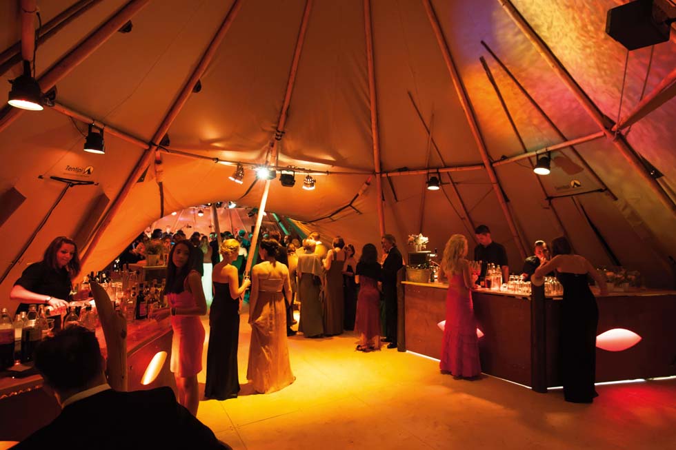 Tipi Zelt Innen Hochzeit Tipi Zelt Gestaltung Hochzeit