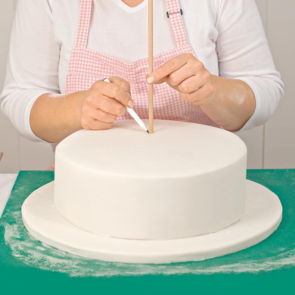 Tortengerüst mehrstöckige Hochzeitstorte Tortengerüst mehrstöckige Hochzeitstorte