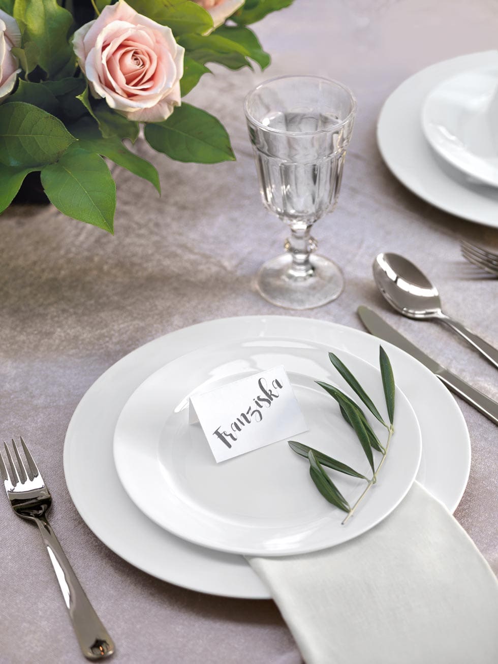 Tischdekoration Platzkarten mit Brush-Schrift Tischdekoration Platzkarten mit Brush-Schrift