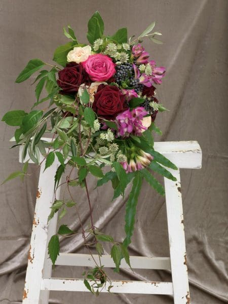Brautstrauß Rot und Violet Brautstrauß Rot und Violet