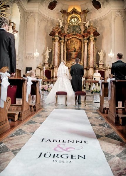 Hochzeitsteppich Mittelgang Trauung