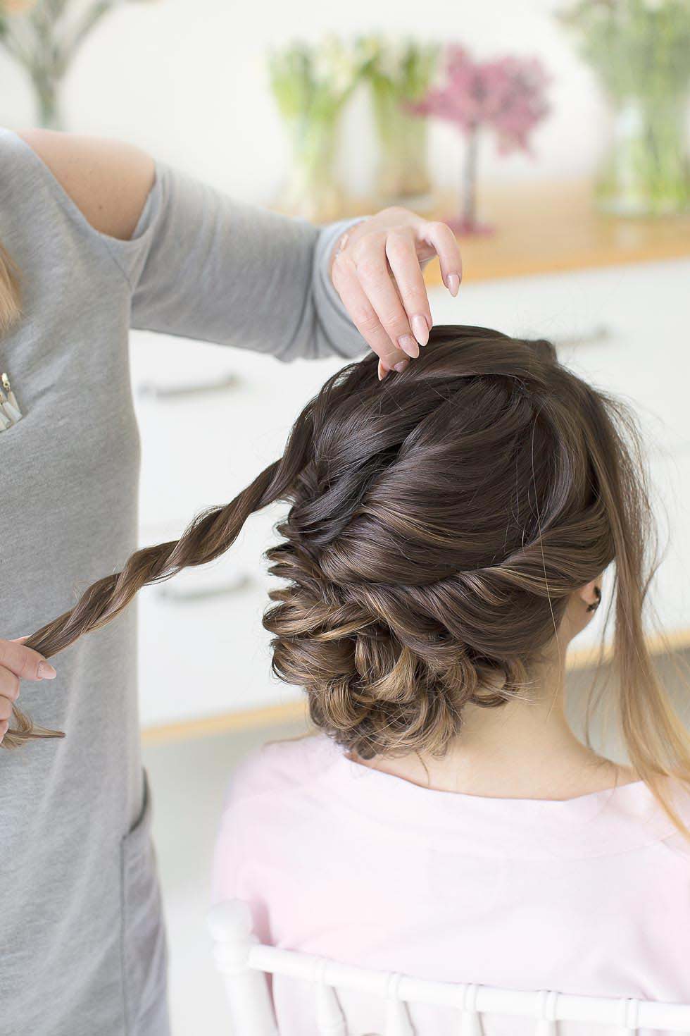 Hochsteckfrisuren Anleitung Hochsteckfrisuren Anleitung