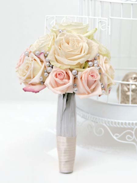 Brautstrauß in Weiß und Rosa Brautstrauß weiß und rosa
