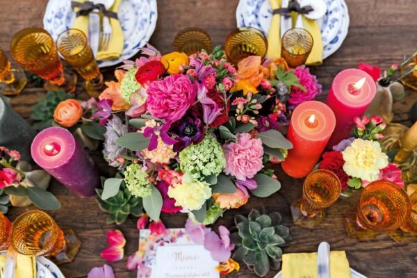 Tischdeko Frühlingshochzeit Boho bunt Tischdeko Frühlingshochzeit Boho bunt