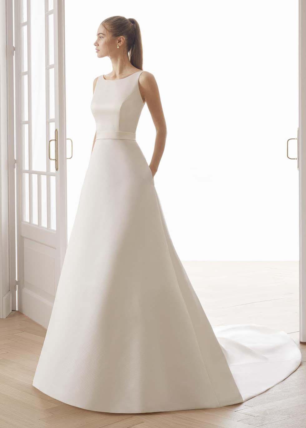 Brautkleider Aire Barcelona Prinzessin Style