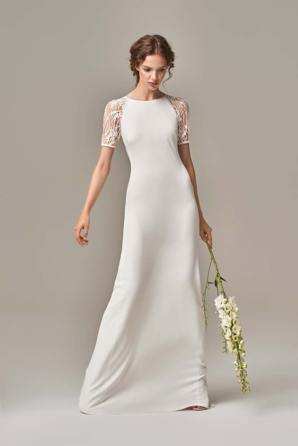 Brautkleider_Anna-Kara_2019_Derowen Brautkleid mit kurzen Ärmel Anna Kara