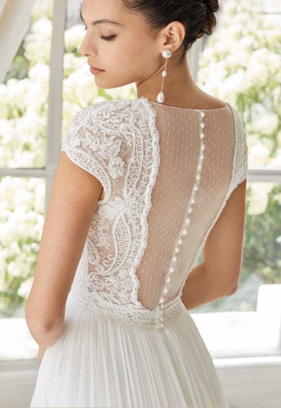 Brautkleider_Rosa-Clara-Couture_2019_31259_1_MELISA Brautkleid mit Stickerei Rosa Clara Couture