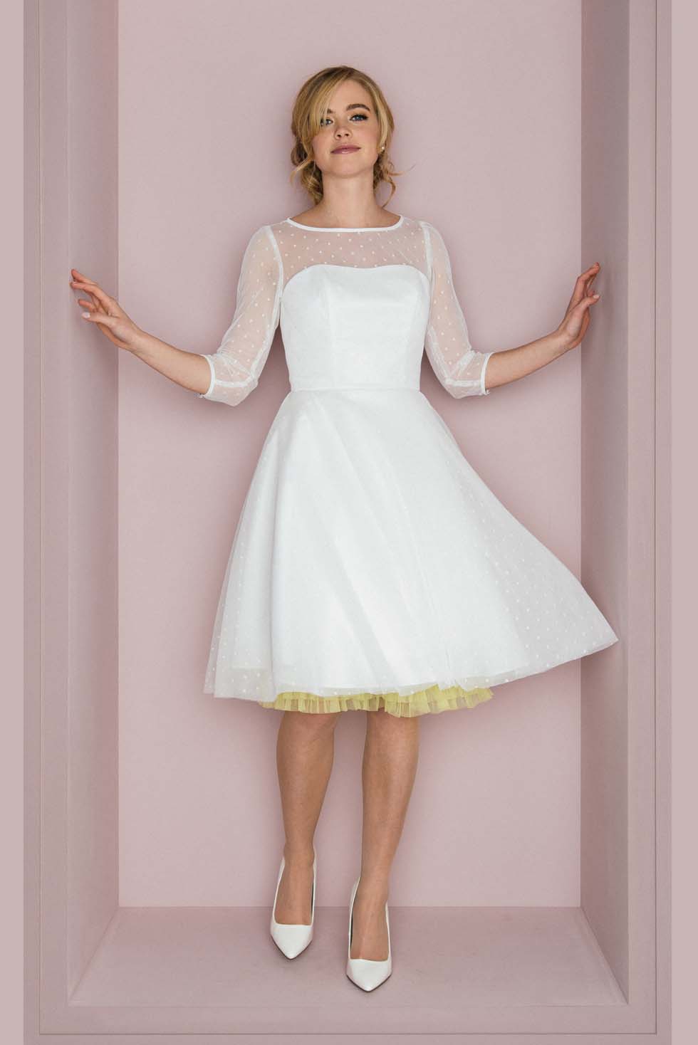 Brautkleider_kuessdiebraut_2019_Lissi Brautkleid mit 3/4 Ärmel küssdiebraut