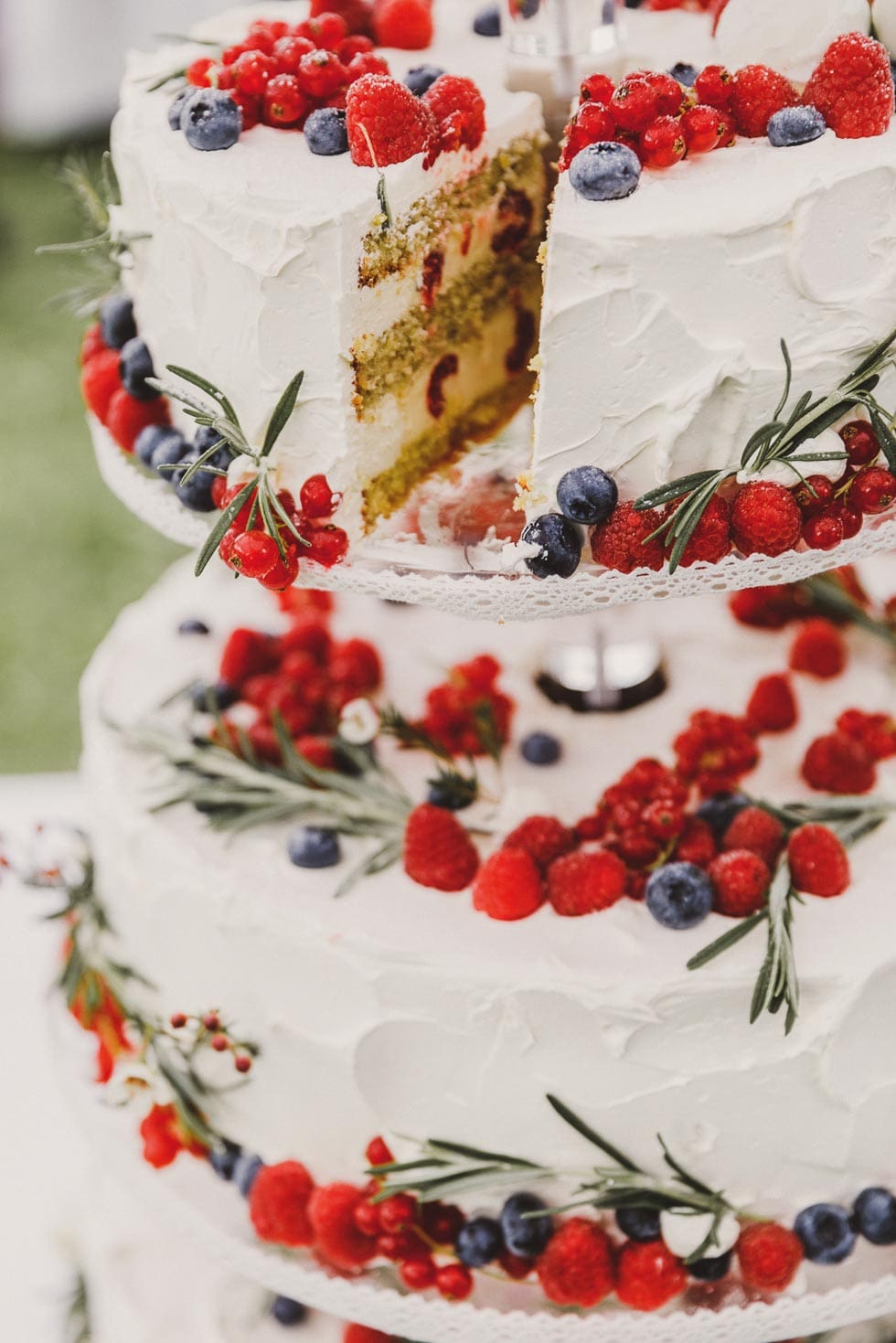 Hochzeitstorte Creme Beeren Hochzeitstorte Creme Beeren Vintage