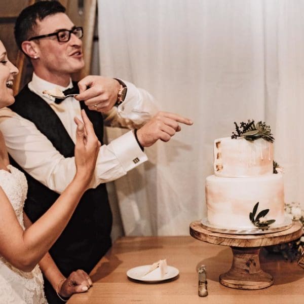 Hochzeitstorte klein einfach Anschnitt