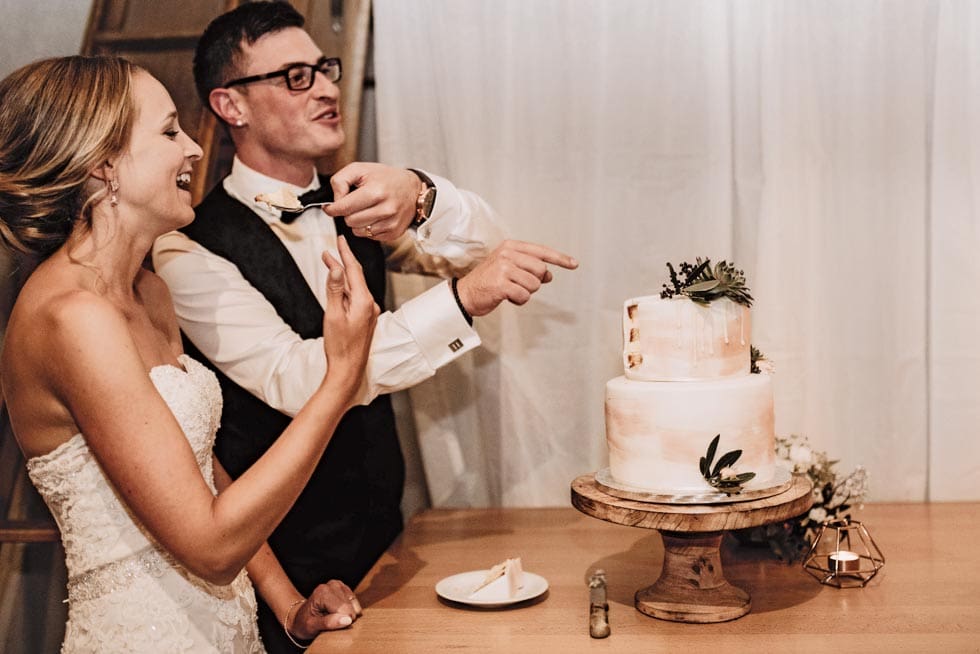 Hochzeitstorte klein einfach Anschnitt Hochzeitstorte klein einfach Anschnitt