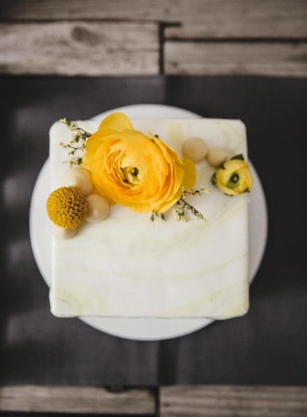 Hochzeitstorte Blumen Gelb Hochzeitstorte Blumen Gelb