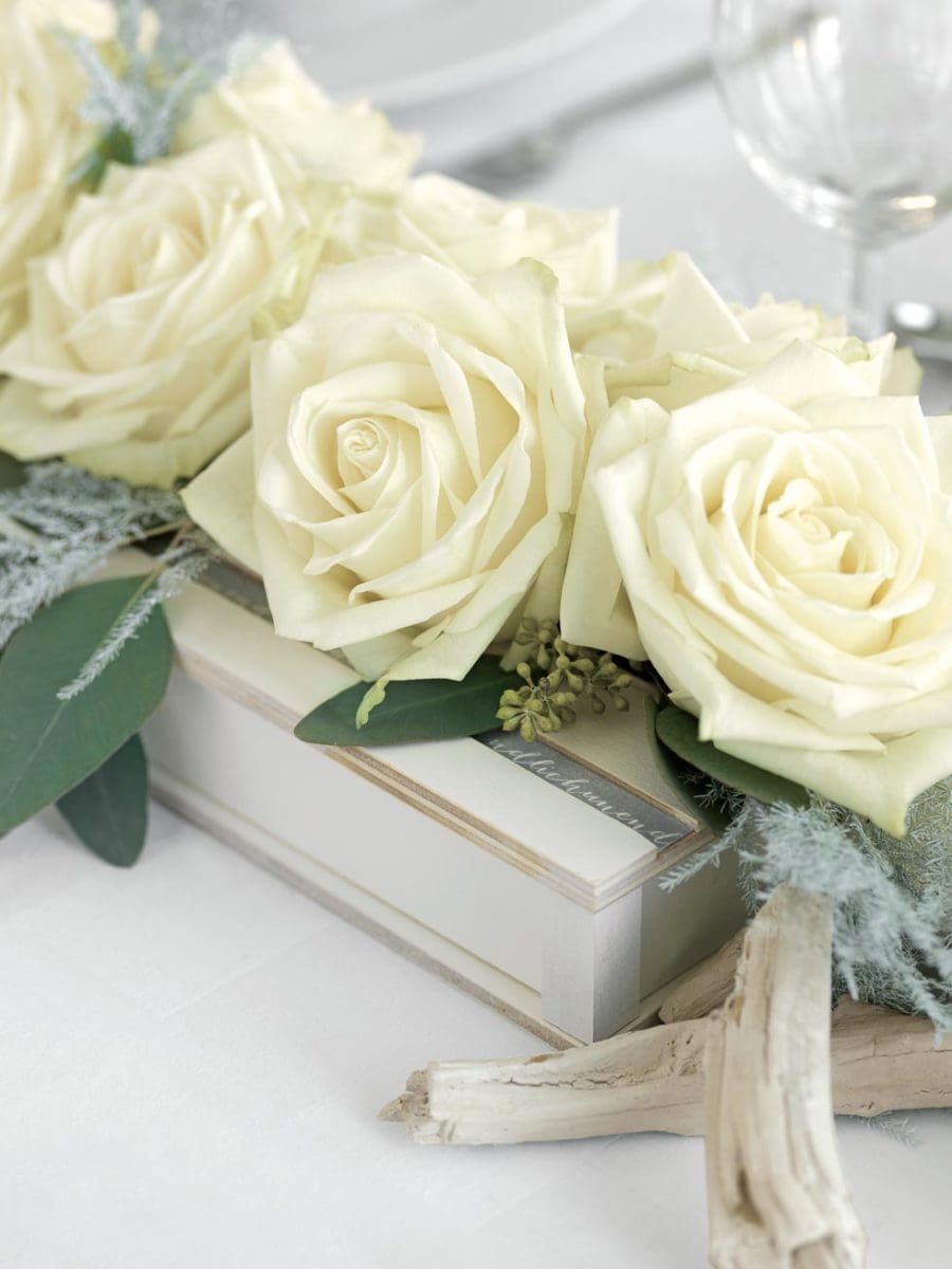 Tischdeko Hochzeit elegant weiß Tischdeko Hochzeit elegant weiß