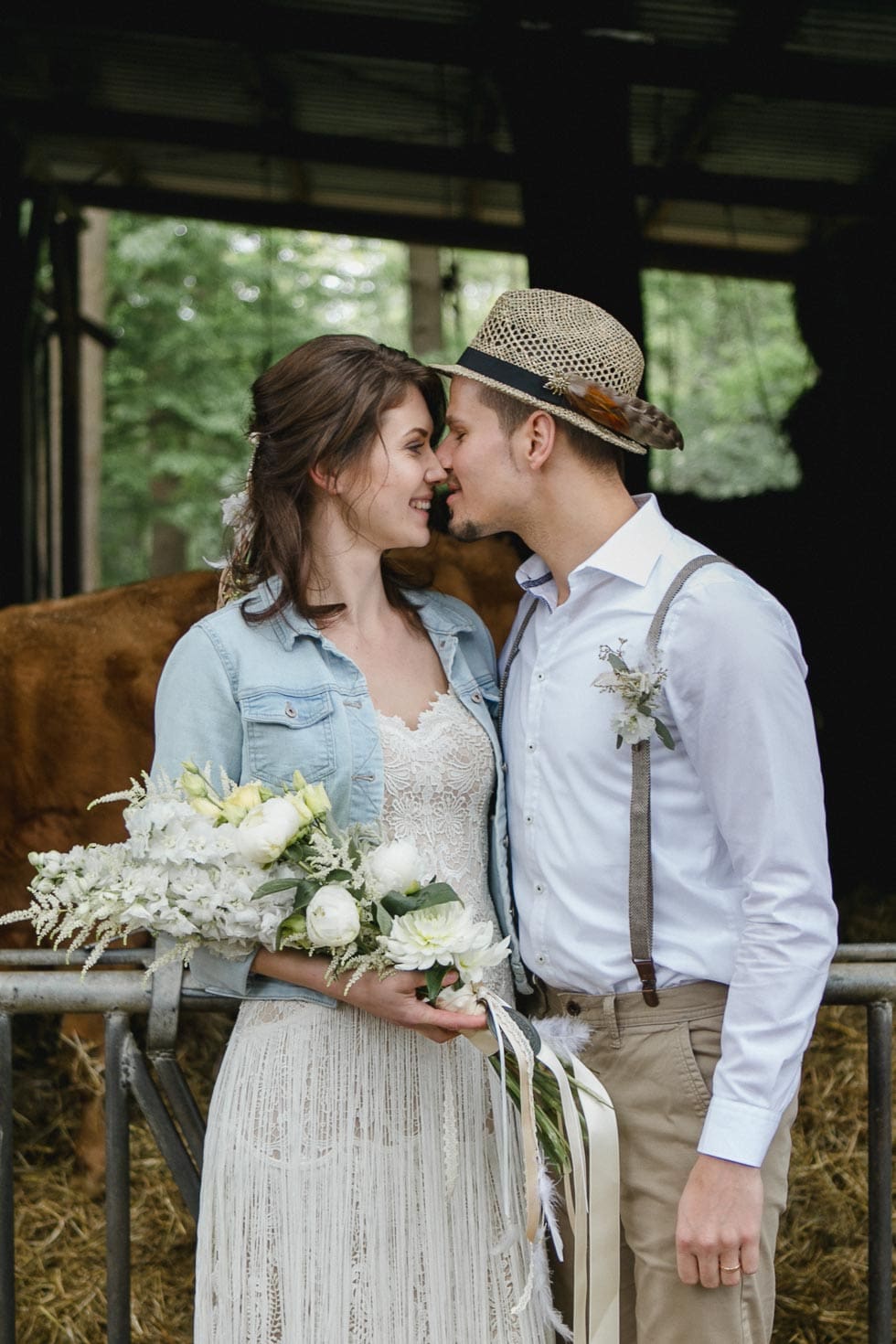 Brautpaar Bauernhof Hochzeit Brautpaar Bauernhof Hochzeit