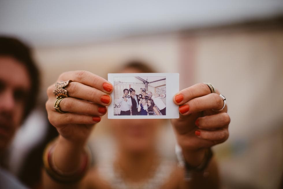 Fotoaufgaben Hochzeit: 170+ Ideen fürs Fotospiel