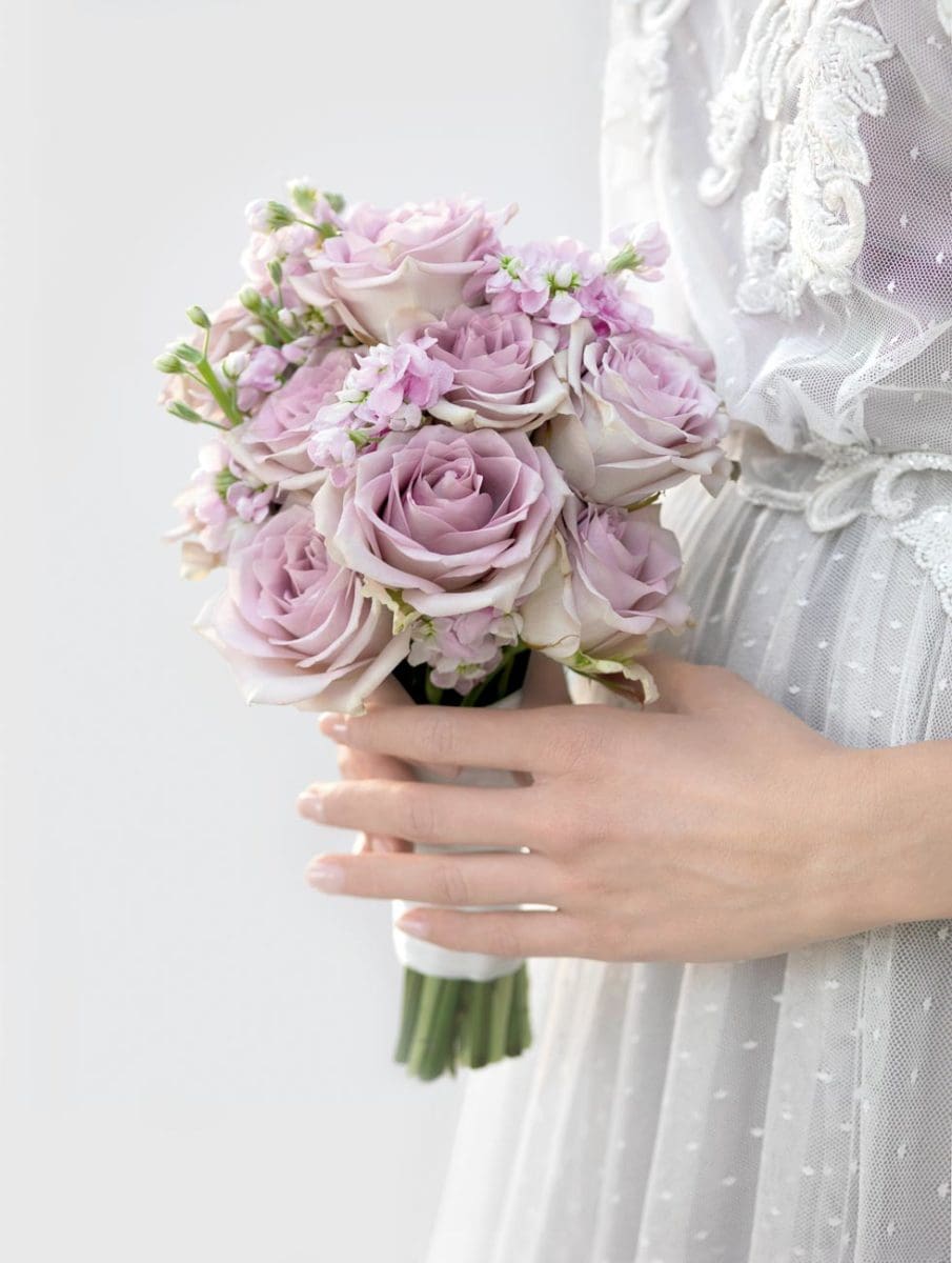 Brautstrauß Rosen Flieder Brautstrauß Rosen Flieder