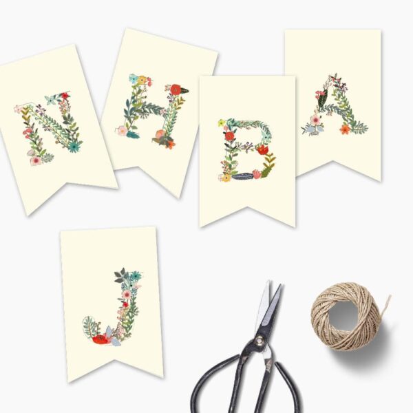 DIY Girlande mit allen Buchstaben “Blumenwiese” – Bild 2