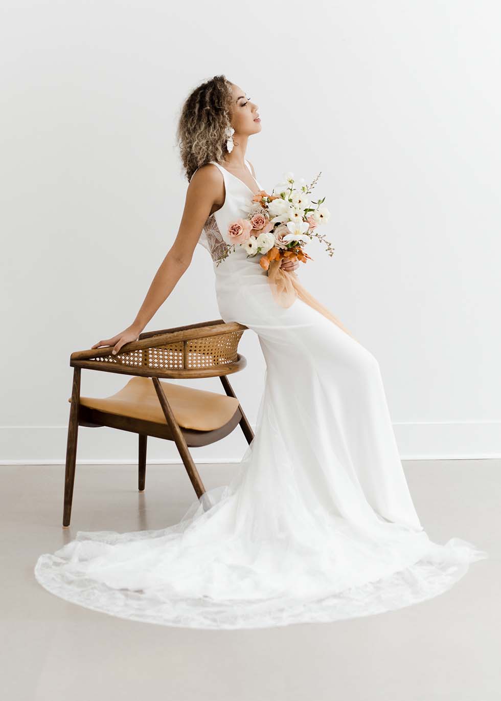Brautkleid-Boho-Brautstrauß Brautstrauß Form