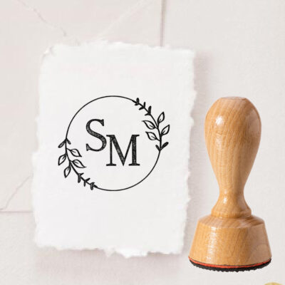 Hochzeitslogo Stempel Initialen Kranz