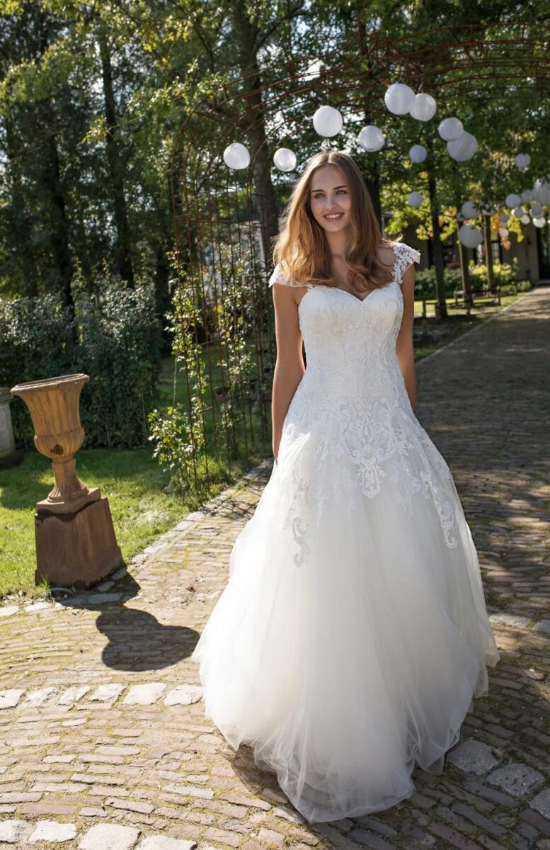 Romantisches Brautkleid XXL Romantisches Brautkleid XXL
